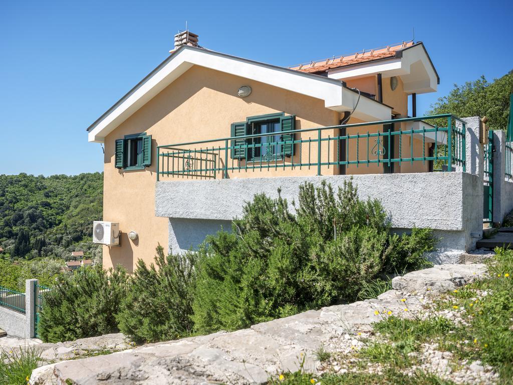 Holiday Home Sunny Hill Kamenari Exterior photo